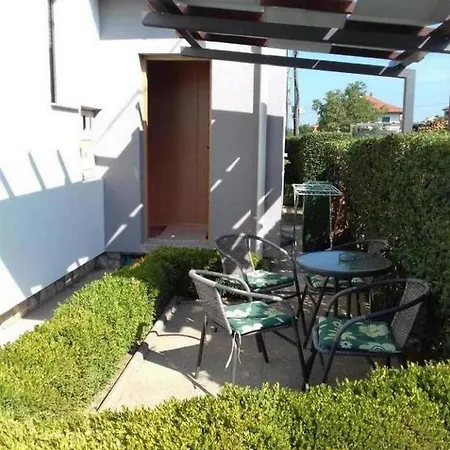 Apartments Zara Green Апартаменты Задар
