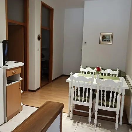 Apartments Zara Green *