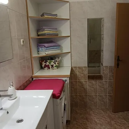 Apartments Zara Green Apartman *