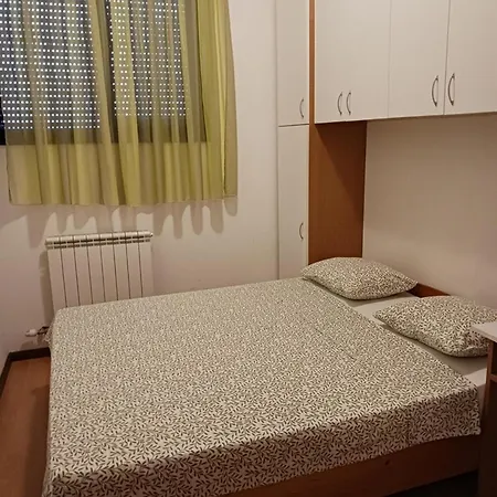Apartman Apartments Zara Green *