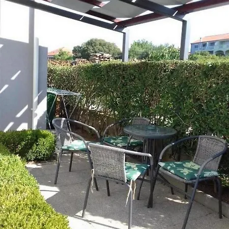 Apartments Zara Green